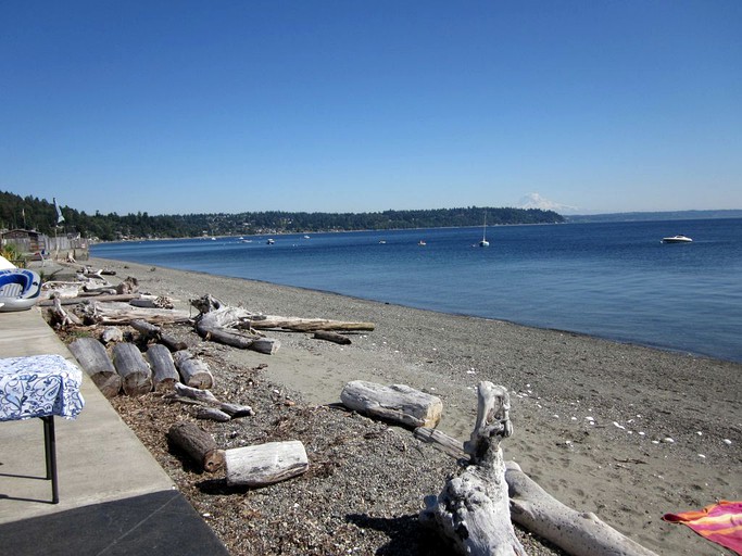 Cottages (Burien, Washington, United States)