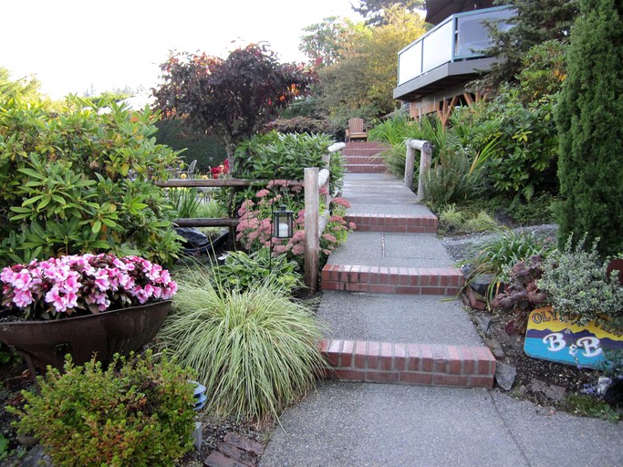 Cottages (Burien, Washington, United States)