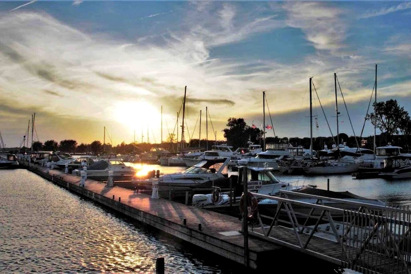 Beachfront Cottage with Stunning Sights in Leamington, Ontario