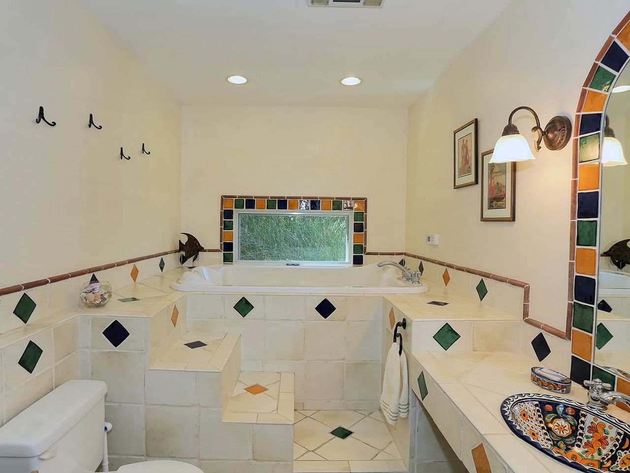 Beautiful Lakeside Cottage Rental on the Shore of Lake Michigan in Grand Haven