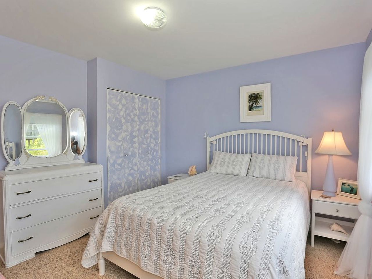 Beautiful Lakeside Cottage Rental on the Shore of Lake Michigan in Grand Haven