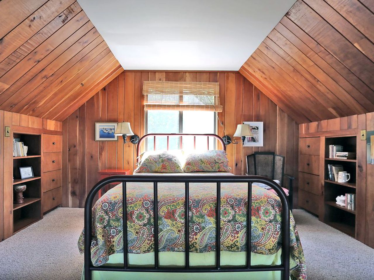 Beautiful Lakeside Cottage Rental on the Shore of Lake Michigan in Grand Haven