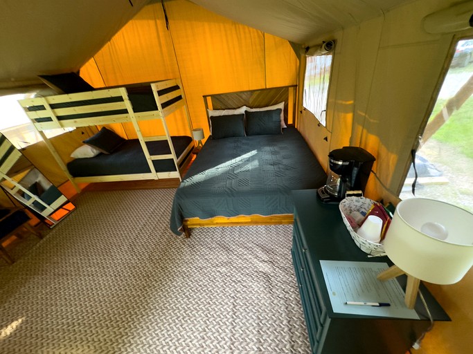 Safari Tents (United States of America, Onalaska, Texas)