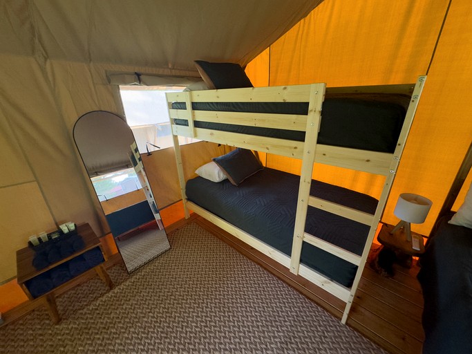 Safari Tents (United States of America, Onalaska, Texas)