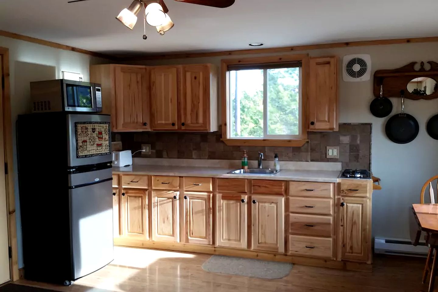 Rustic Mountain Retreat Perfect for Large Groups in Kingston, Idaho