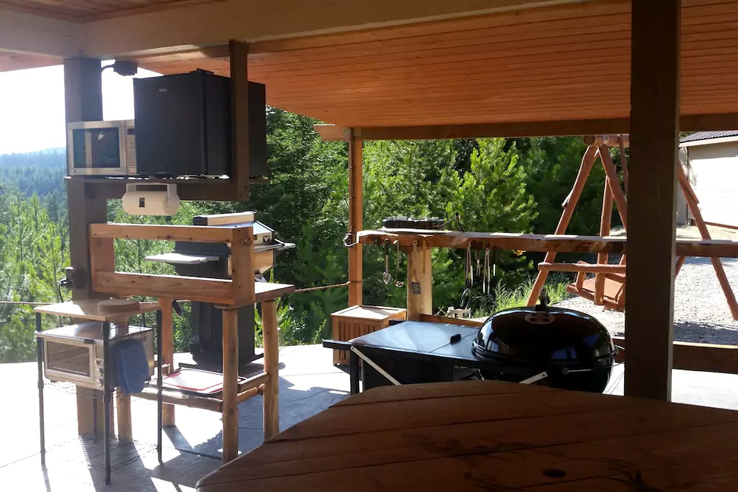 Rustic Mountain Retreat Perfect for Large Groups in Kingston, Idaho