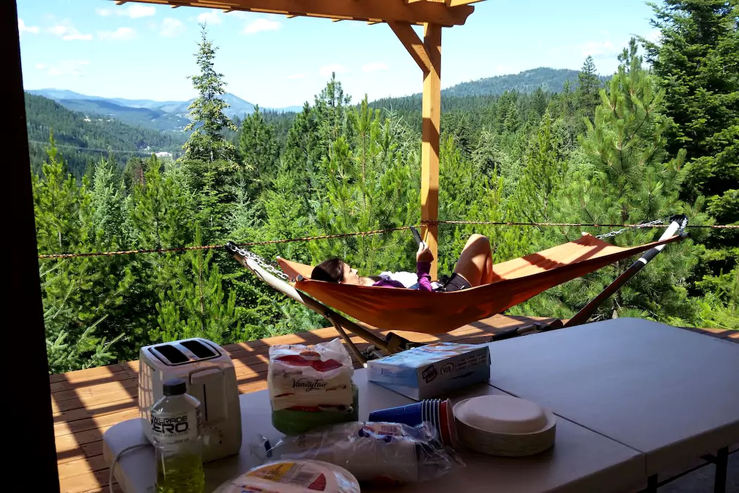 Rustic Mountain Retreat Perfect for Large Groups in Kingston, Idaho