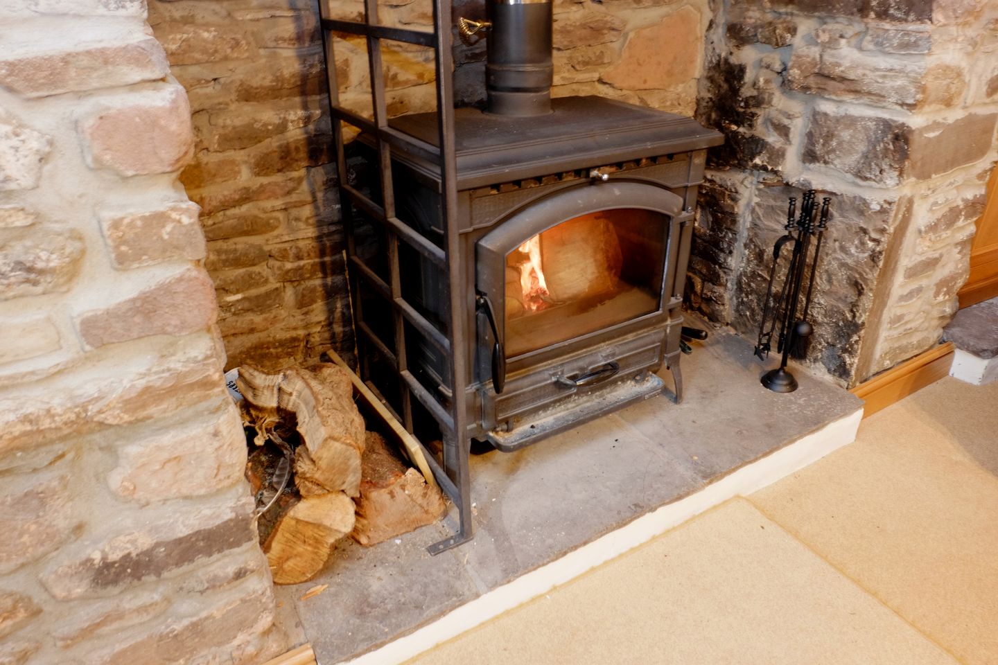Incredible Spacious Multi-Unit Rental for an Unforgettable Large Group Getaway in the Countryside of Brecon, Wales