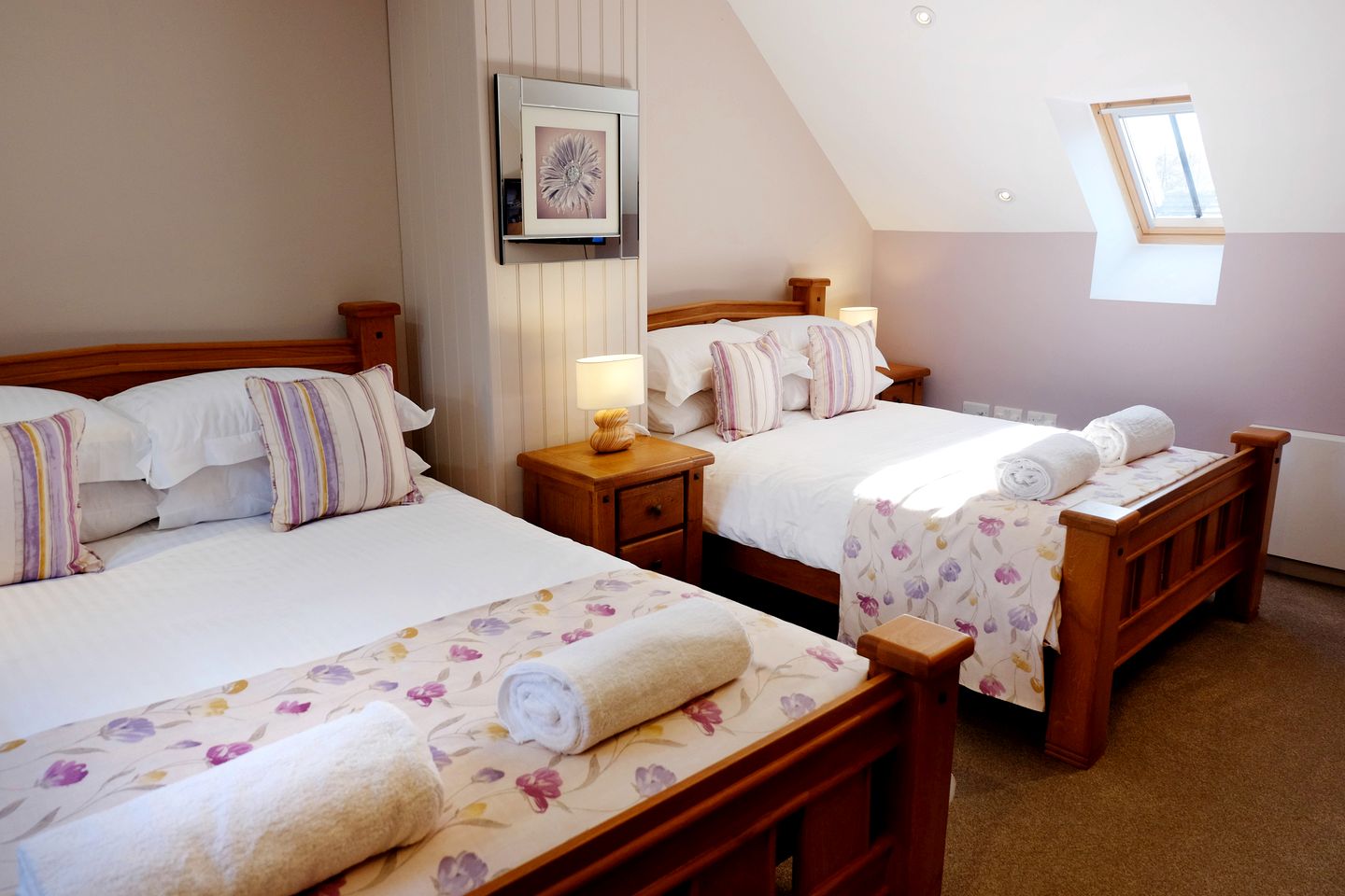 Incredible Spacious Multi-Unit Rental for an Unforgettable Large Group Getaway in the Countryside of Brecon, Wales