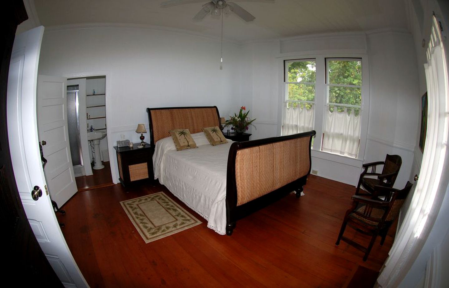 Historic Villa Rental with Amazing Tropical Gardens in Keaau, Hawaii