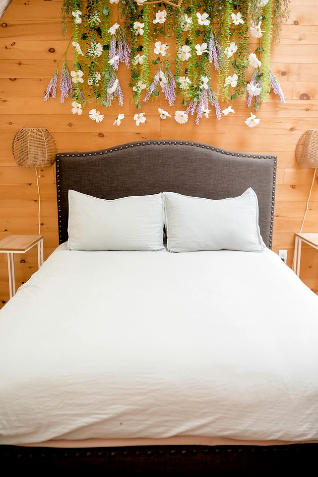 Unique Off-Grid Dome Escape with Hot Tub & Forest Views in Ontario, Canada