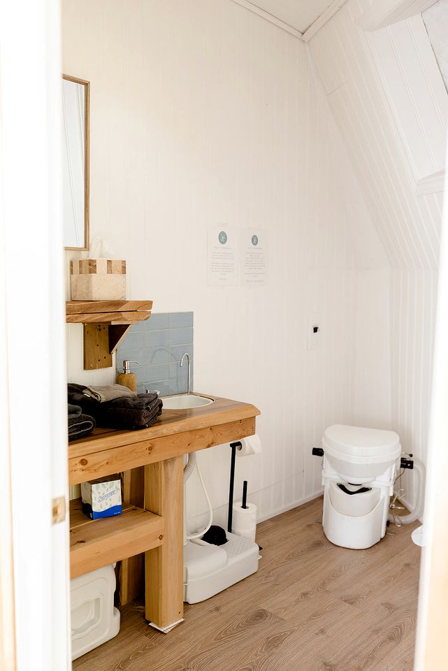 Unique Off-Grid Dome Escape with Hot Tub & Forest Views in Ontario, Canada