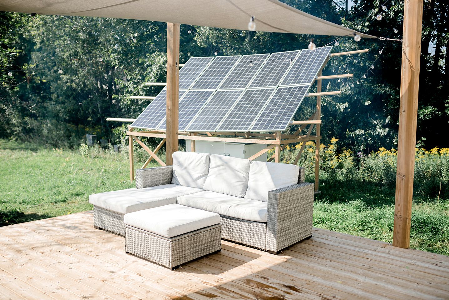 Unique Off-Grid Dome Escape with Hot Tub & Forest Views in Ontario, Canada