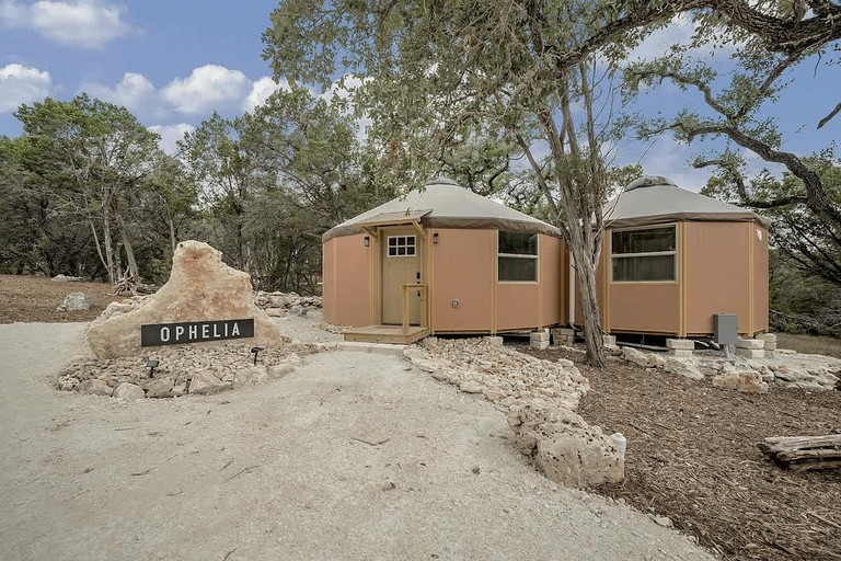 Luxurious Yurt-Cabin Glamping Retreat with Private Hot Tub Near Canyon Lake, Texas
