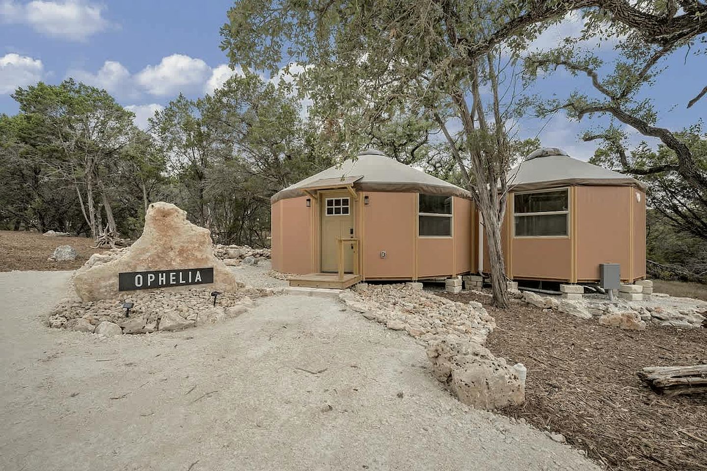 Luxurious Yurt-Cabin Glamping Retreat with Private Hot Tub Near Canyon Lake, Texas