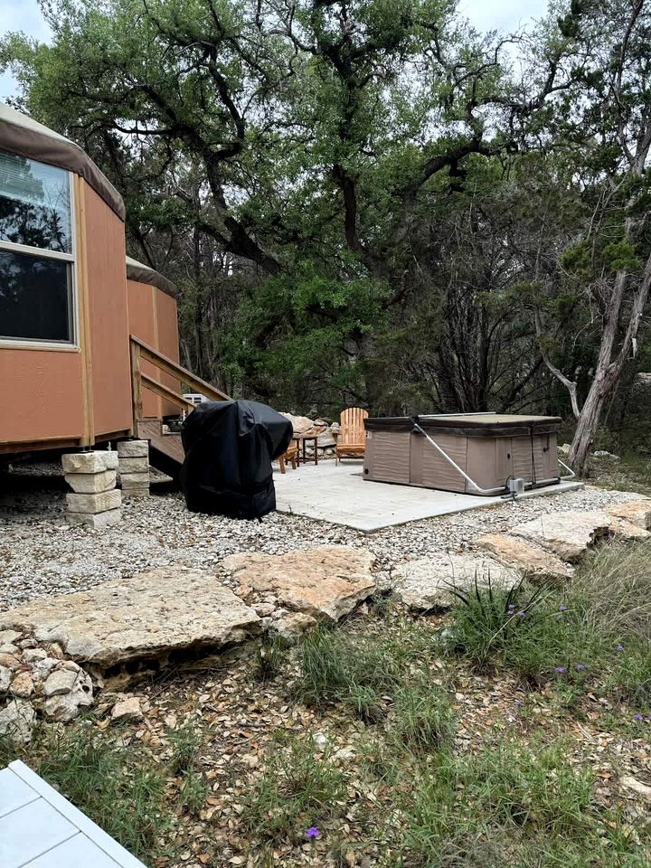 Luxurious Yurt-Cabin Glamping Retreat with Private Hot Tub Near Canyon Lake, Texas