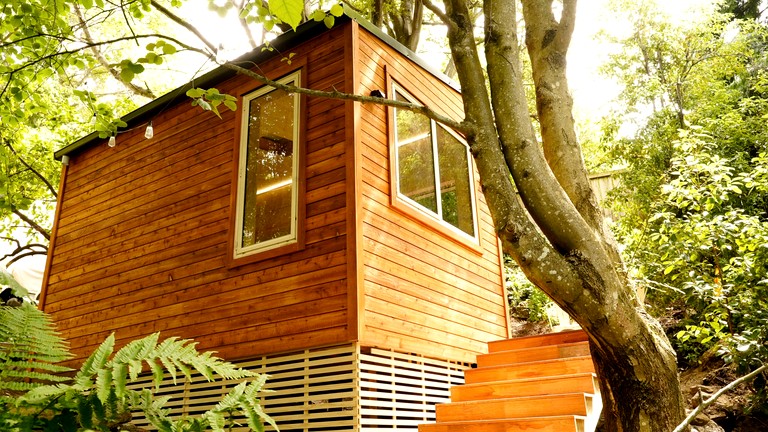 Quiet Private Cabin with Forest Spa Escape Near Bushland | Queenstown, New Zealand