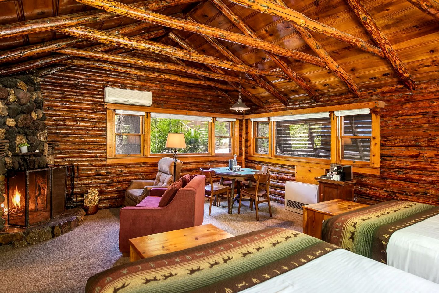 Private Cabin Rental for Group Getaway near Flagstaff, Arizona