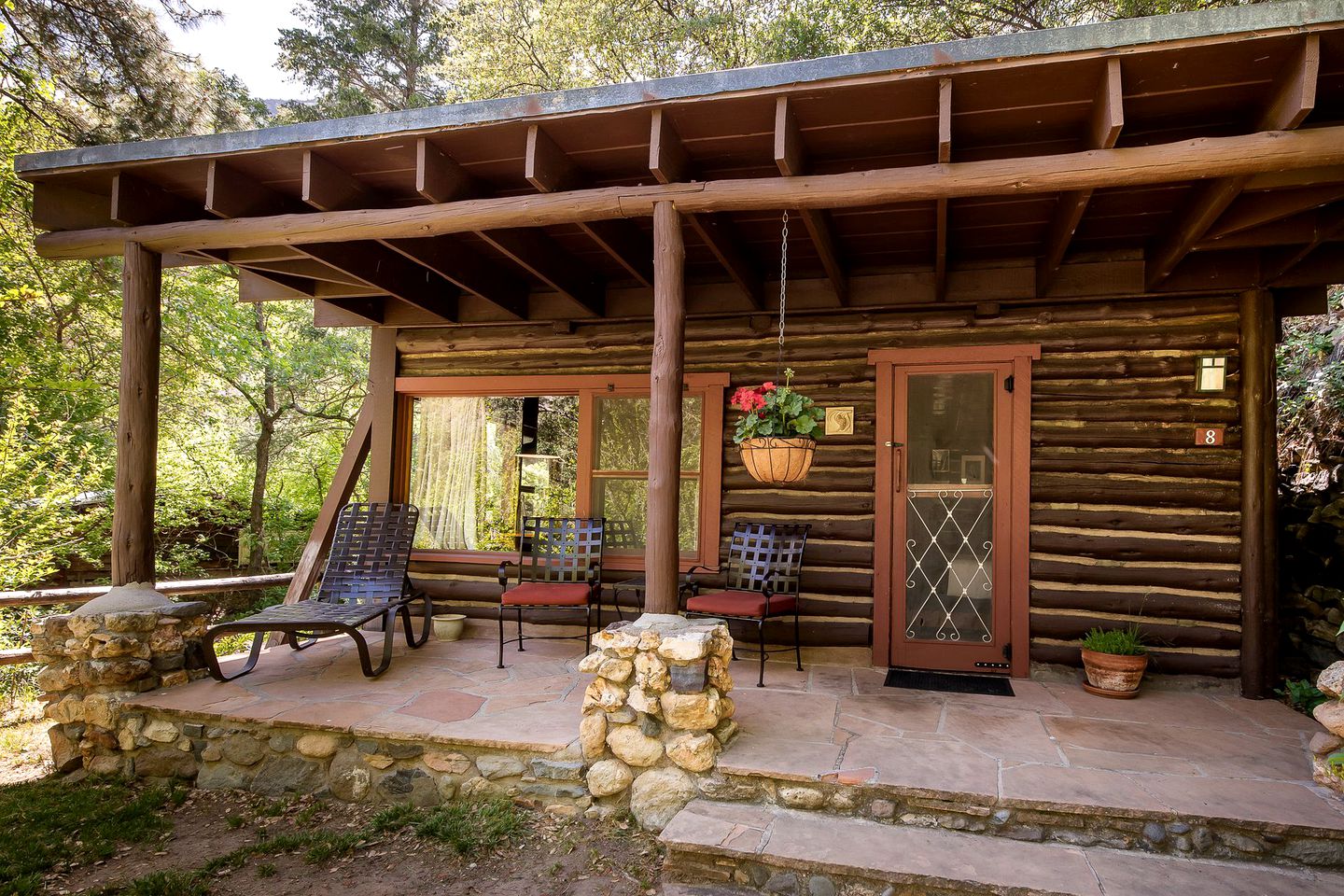 Intimate Bed and Breakfast Cabin Rental for Three in Northern Arizona