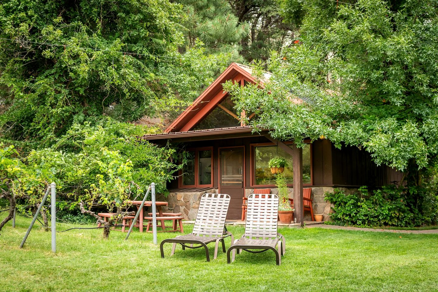 Lovely and Rustic Cabin Rental with Garden Views in Sedona, Arizona