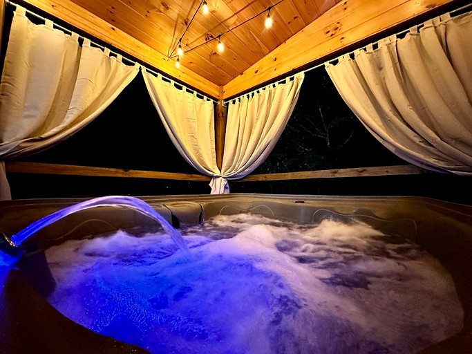 Cabins (United States of America, Gatlinburg, Tennessee)