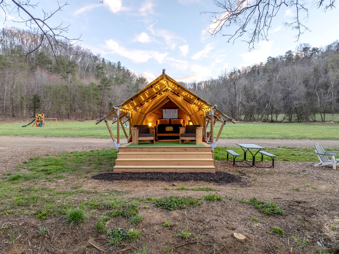 Vibrant Creekside Safari Tent Oasis near Smoky Mountain in Tennessee