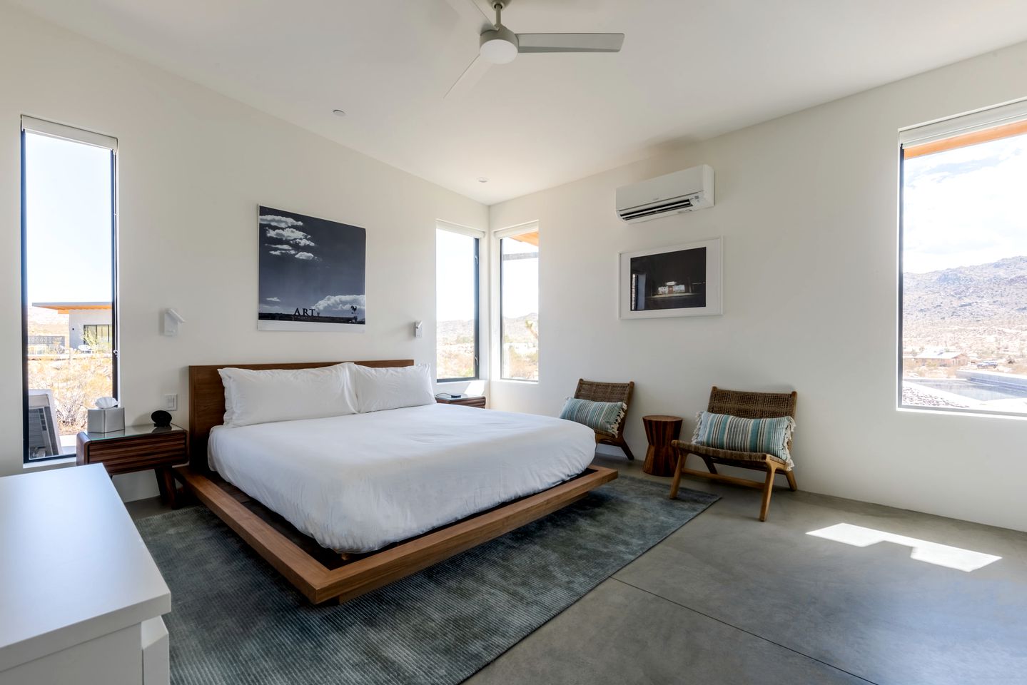 Luxury Vacation Rental with Spa Pool and Barbecue in Joshua Tree, California