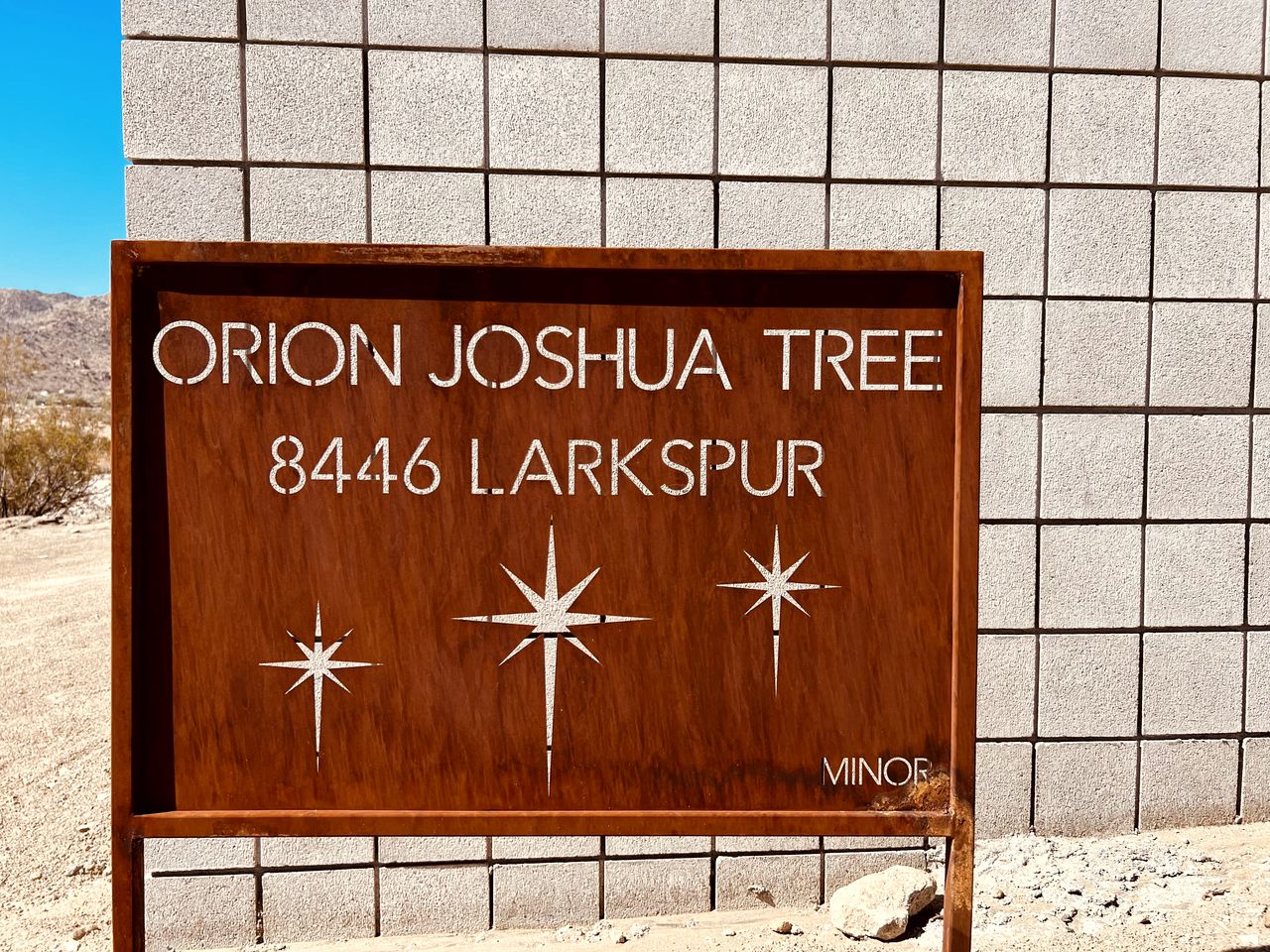 Amazing Vacation Rental with Hot-tub and Stunning Views of the Desert in Joshua Tree, California