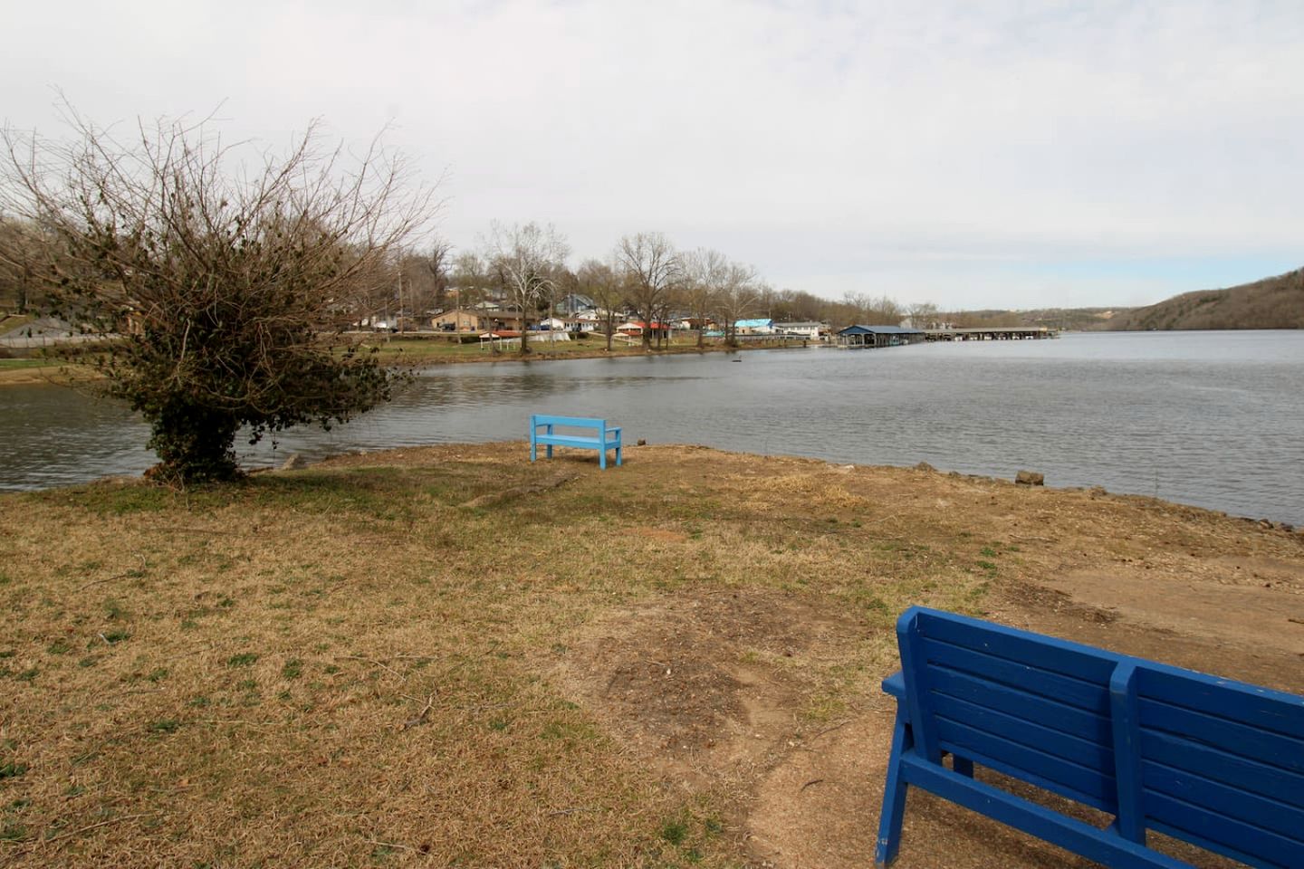 Cute Lakeside Cabin for an Unforgettable Fishing Adventure on Lake Taneycomo in Rockaway Beach, Missouri