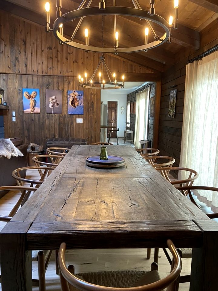 Elegant Western-Style Vacation Rental with Mountain Views near Madison River in Ennis, Montana