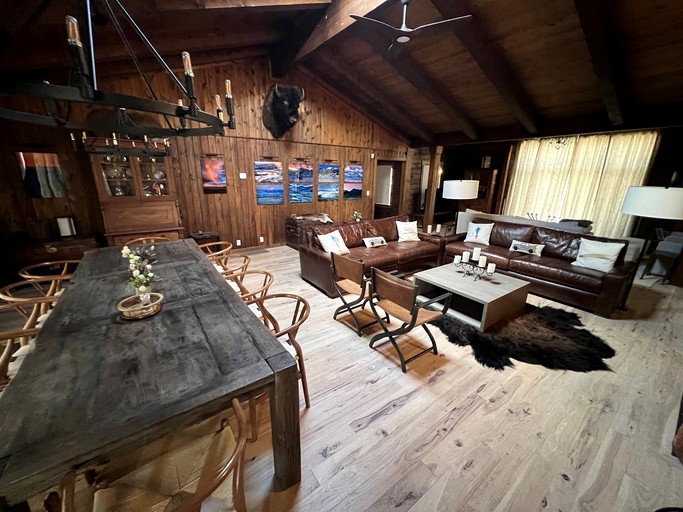 Vacation Rentals (United States of America, Ennis, Montana)