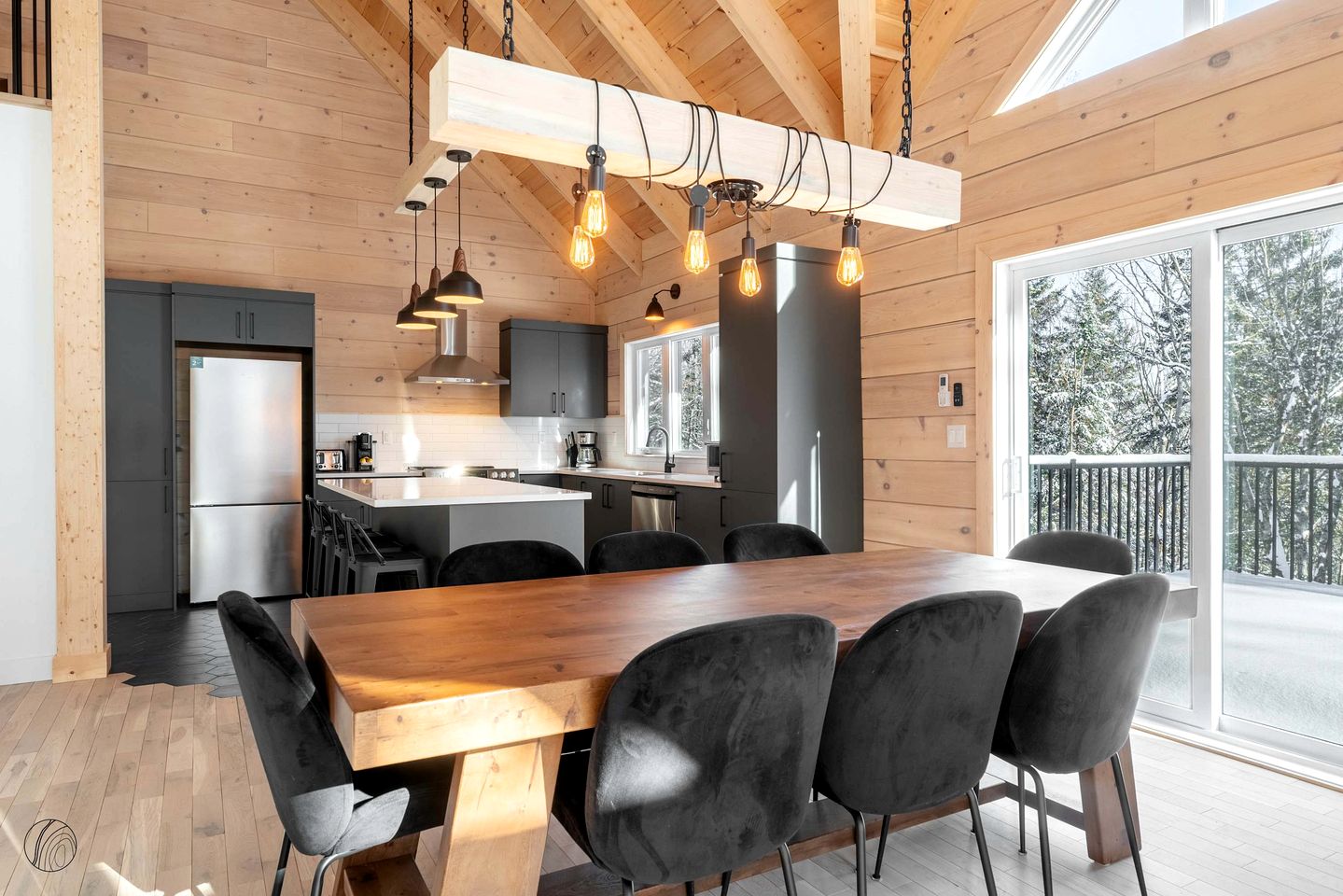 Stunning Cabin with Hot Tub near Ski Slopes in Saint Côme, Quebec