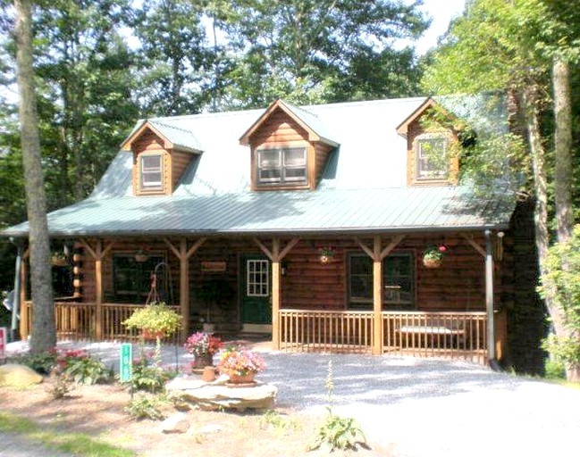 Cabin With Hot Tub In Seven Devils North Carolina