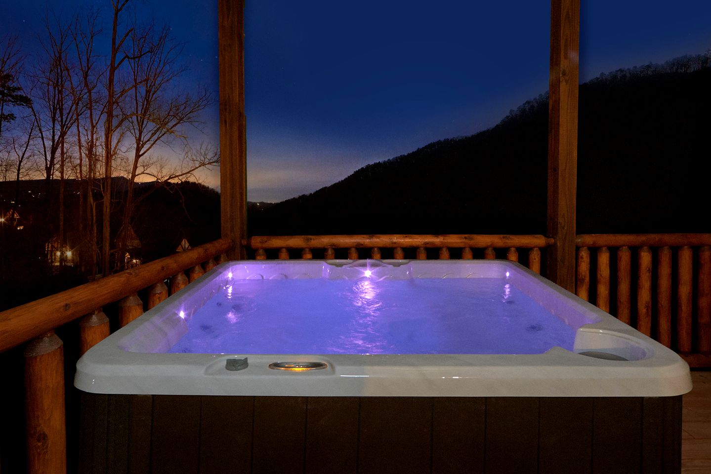 Deluxe Tennessee Cabin with a Hot Tub for a Great Smoky Mountain Vacation