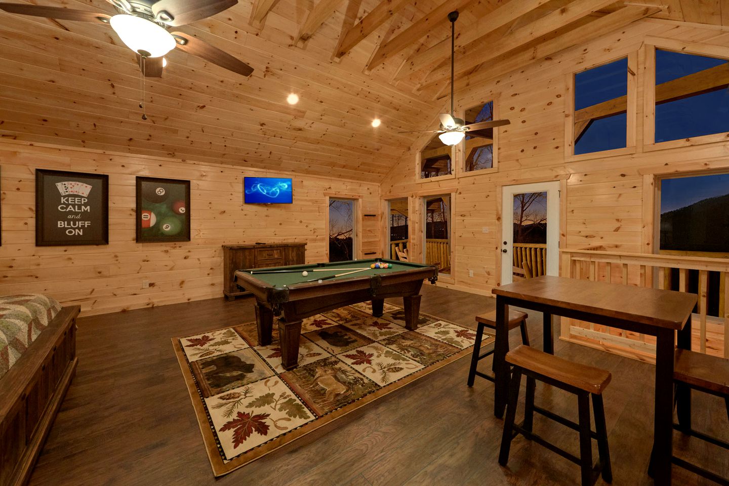 Deluxe Tennessee Cabin with a Hot Tub for a Great Smoky Mountain Vacation