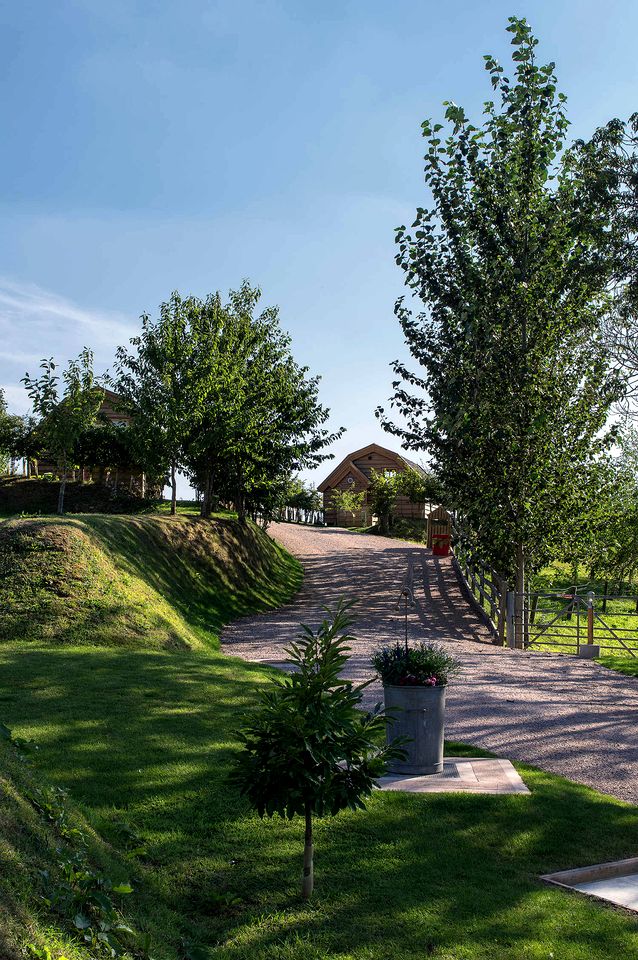 Relaxing Rural Pod Stay with Fire Pit Evenings Under the Sky in England, United Kingdom