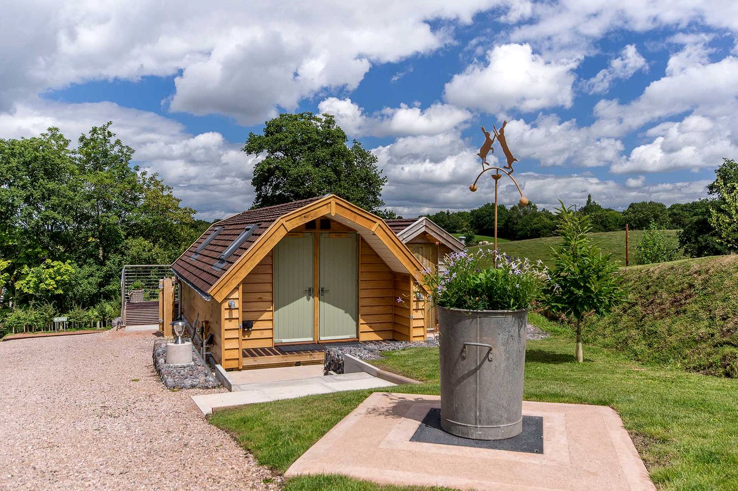 Relaxing Rural Pod Stay with Fire Pit Evenings Under the Sky in England, United Kingdom