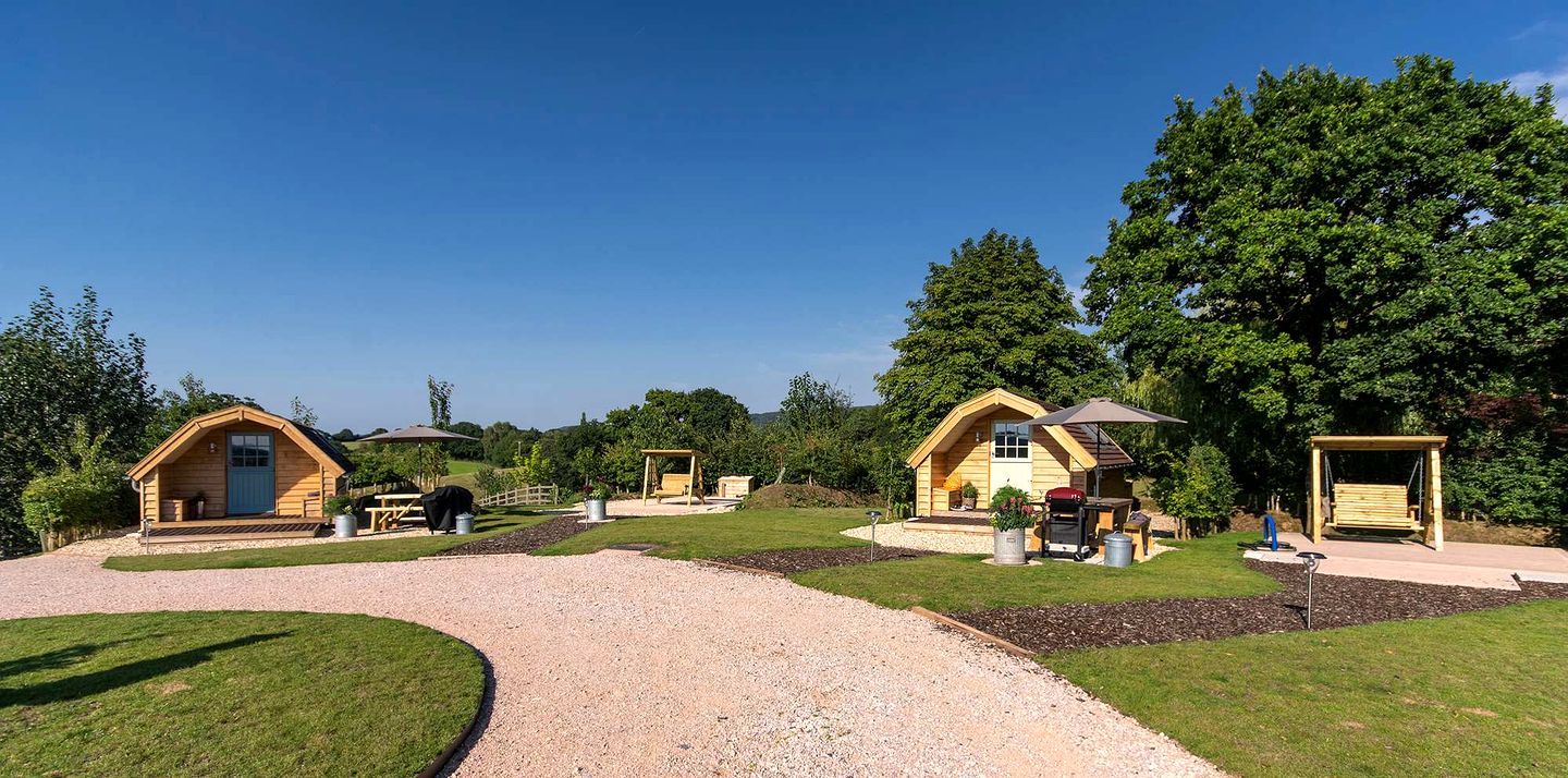 Relaxing Rural Pod Stay with Fire Pit Evenings Under the Sky in England, United Kingdom
