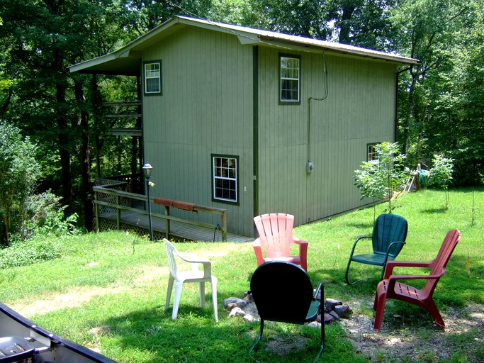 Romantic Cabin with a Hot Tub in the Ouachita Mountains, Arkansas