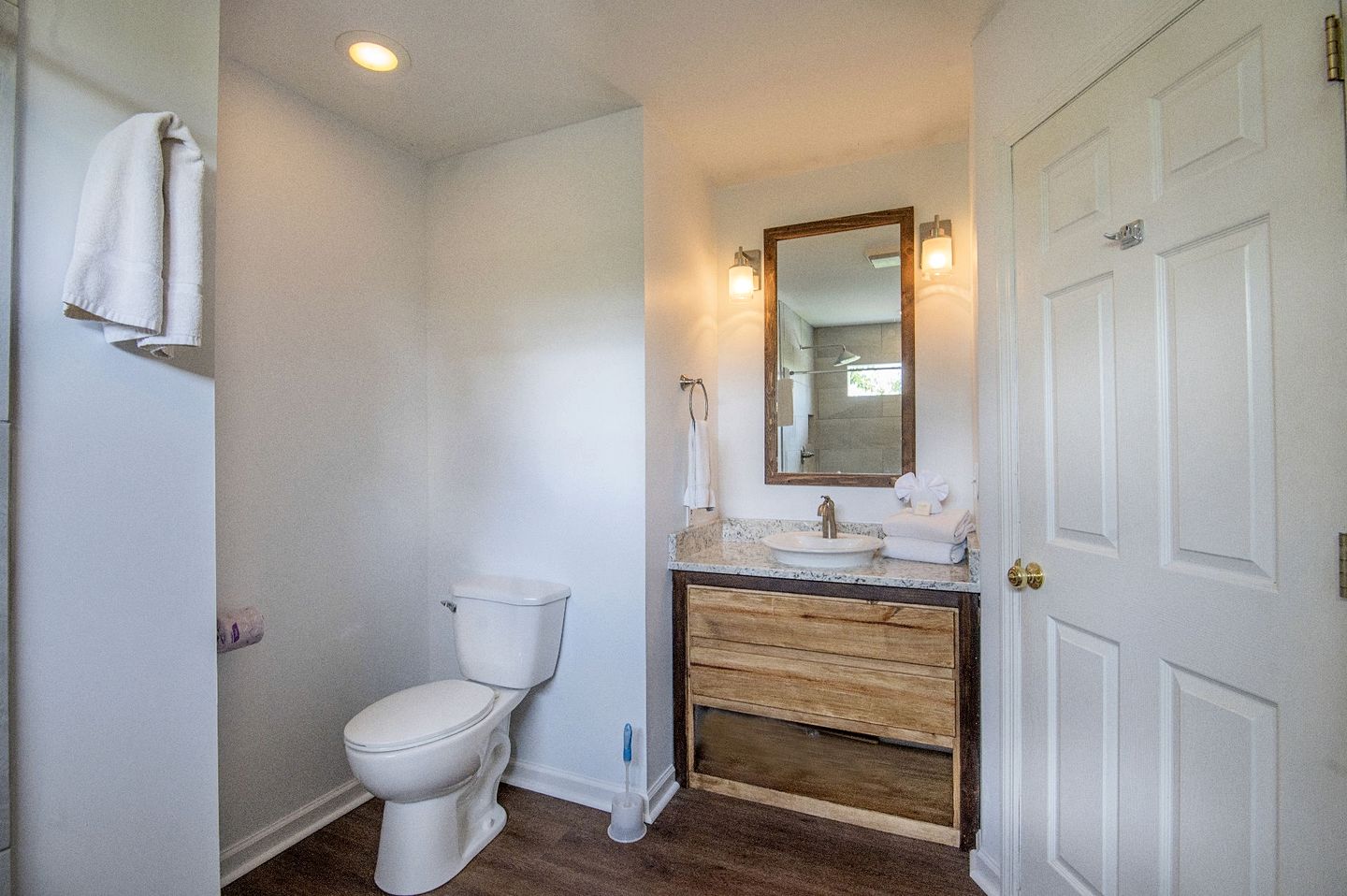 Comfy Cabin with Hot-Tub Perfect for Family Vacation in Pigeon Forge, Tennessee