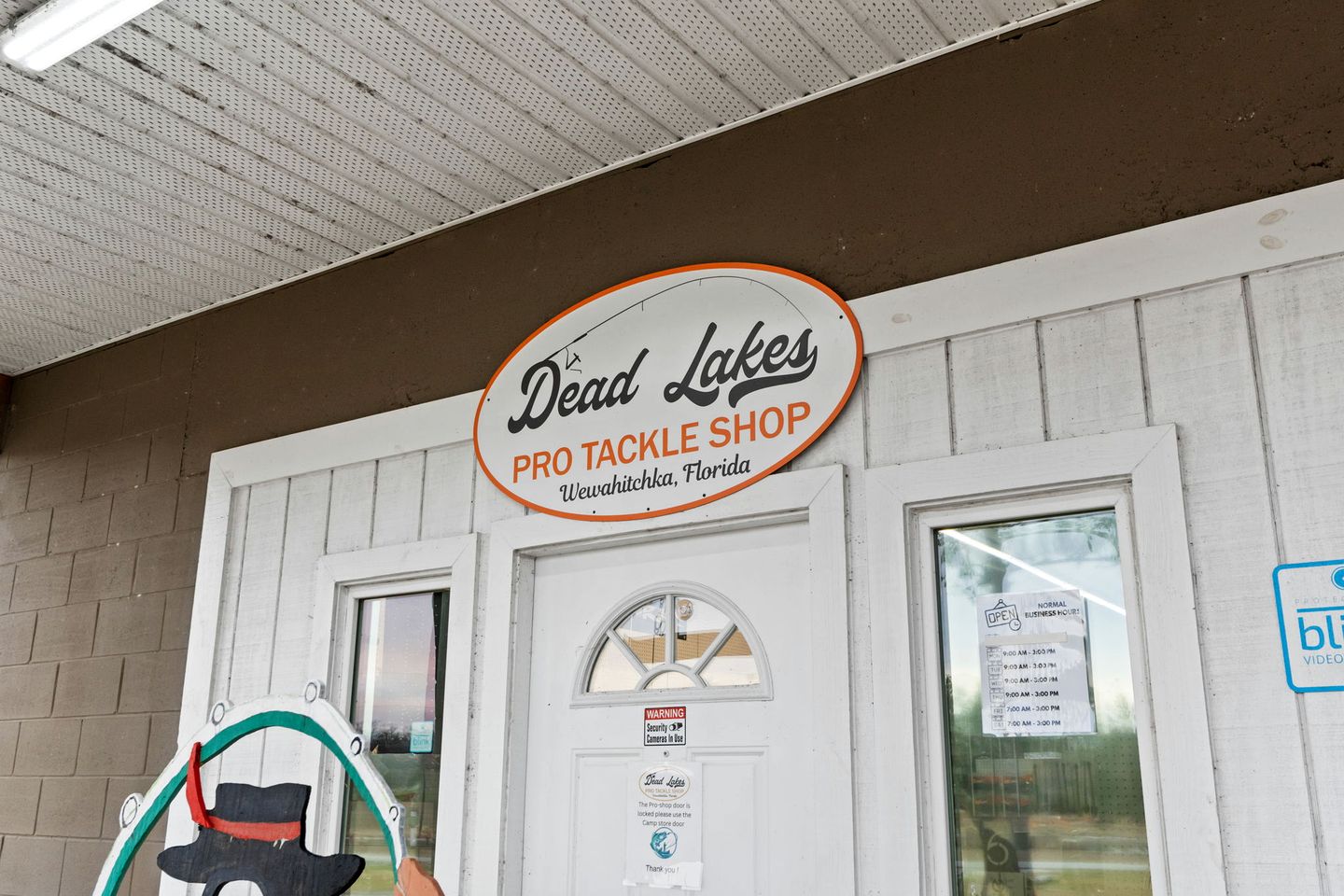 Outdoor Adventure Basecamp: World-Class Fishing, Hiking Trail & Pet-Friendly Fun in Wewahitchka, Florida