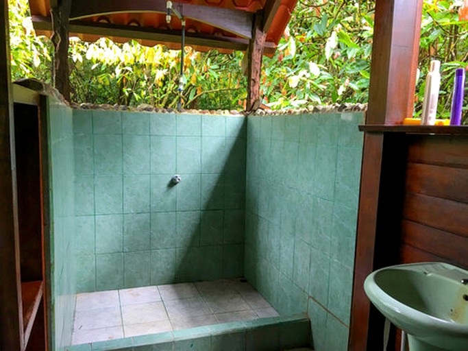 Cabins (Golfito, Puntarenas, Costa Rica)