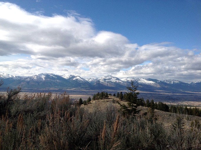 Cabins (Corvallis, Montana, United States)