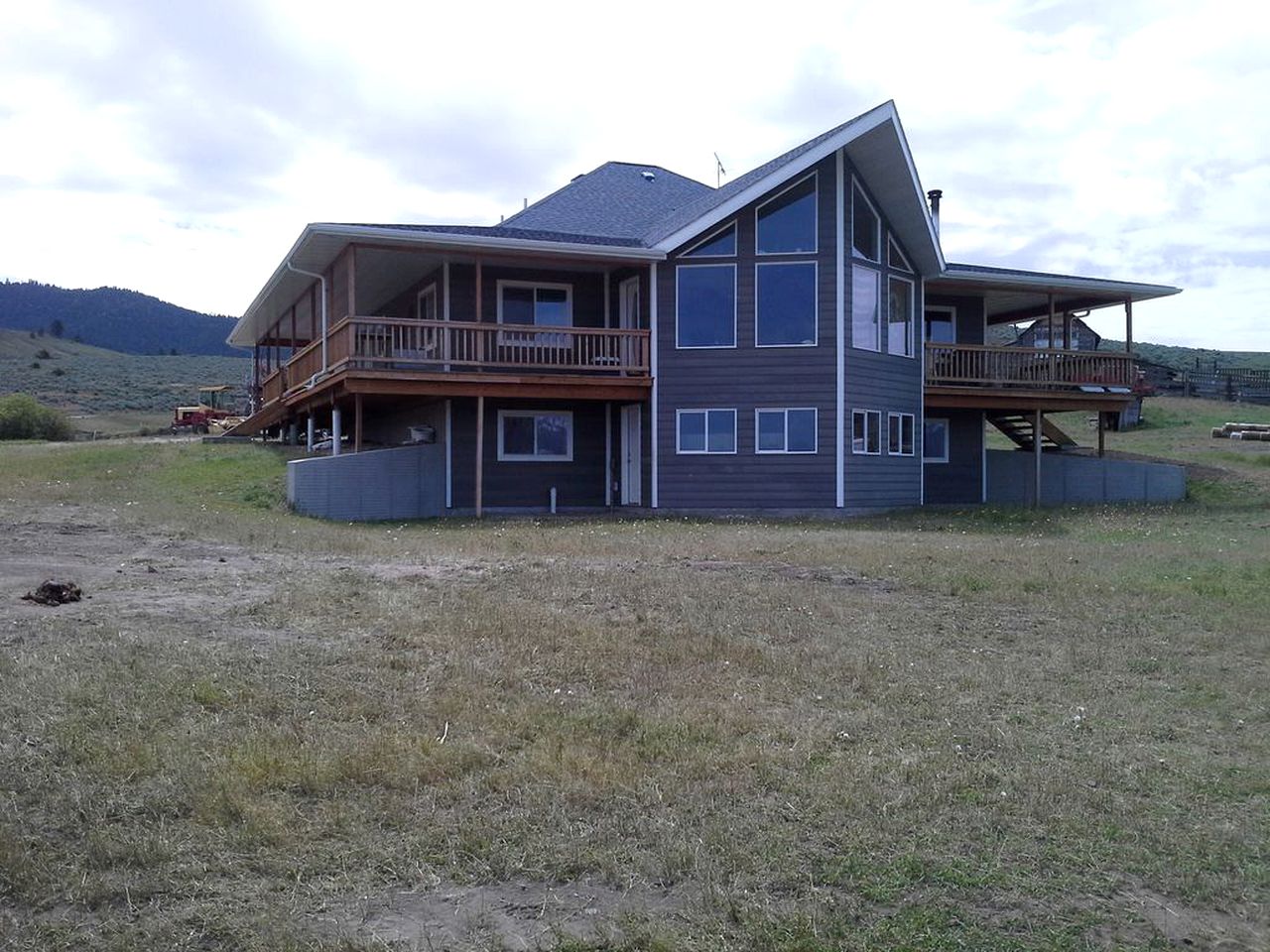 Secluded Mountain Cabin in the Bitterroot Valley near Hamilton, Montana