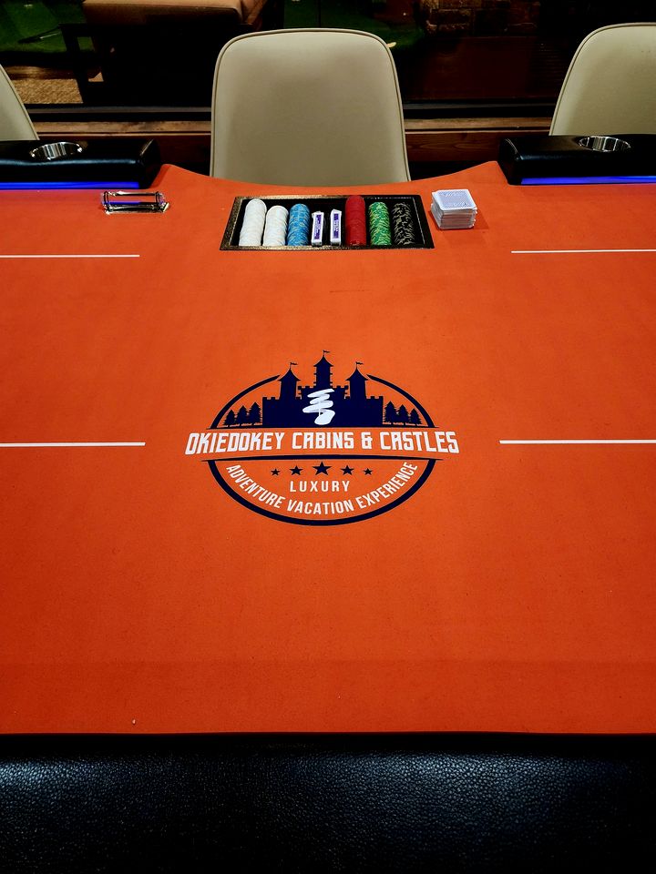 Outstanding Cabin up to 50 People with Bowling, Private Cinema and Fantastic Sightd in Broken Bow, Oklahoma