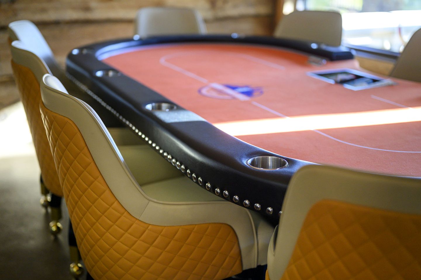 Outstanding Cabin up to 50 People with Bowling, Private Cinema and Fantastic Sightd in Broken Bow, Oklahoma