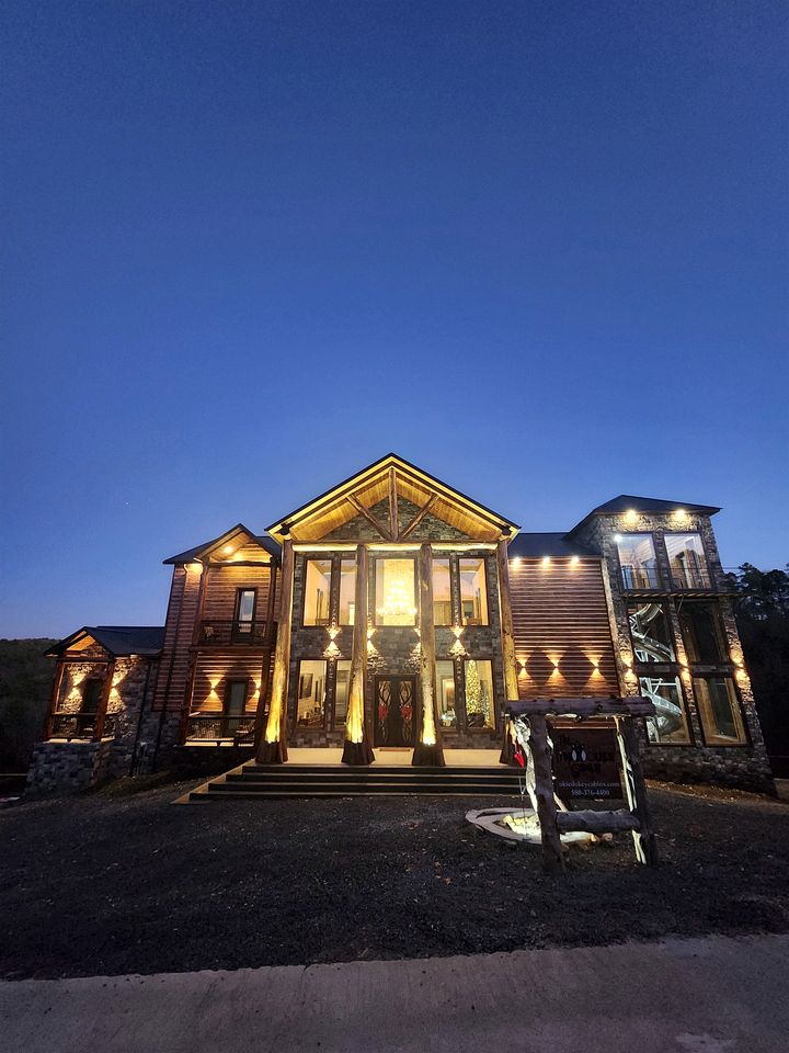 Outstanding Cabin up to 50 People with Bowling, Private Cinema and Fantastic Sightd in Broken Bow, Oklahoma