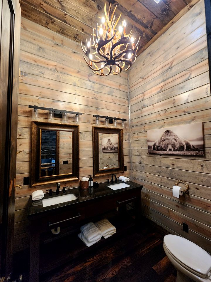 Outstanding Cabin up to 50 People with Bowling, Private Cinema and Fantastic Sightd in Broken Bow, Oklahoma