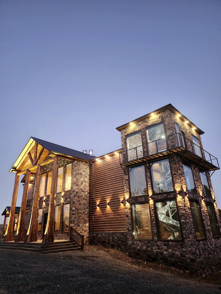 Outstanding Cabin up to 50 People with Bowling, Private Cinema and Fantastic Sightd in Broken Bow, Oklahoma