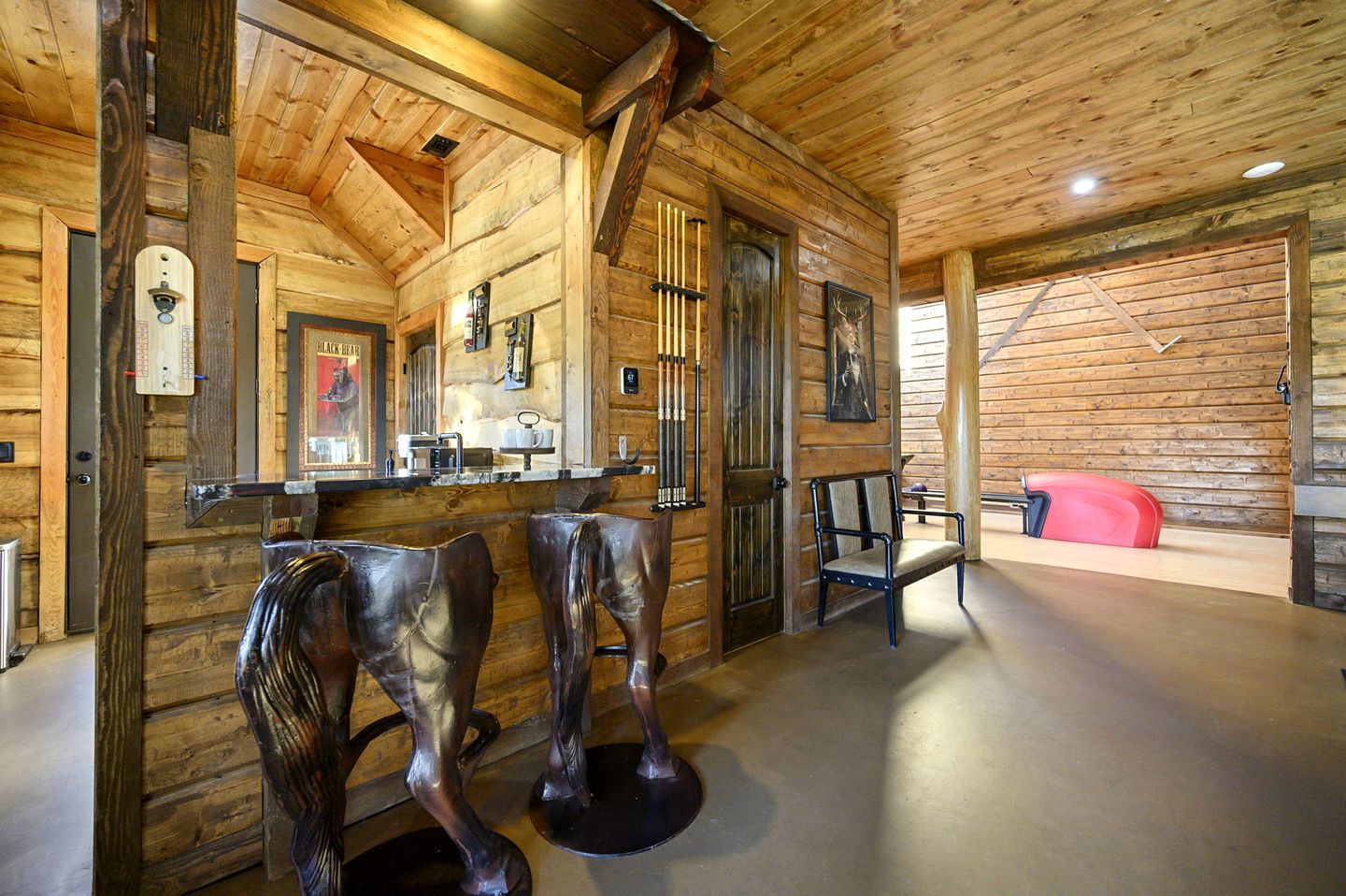 Outstanding Cabin up to 50 People with Bowling, Private Cinema and Fantastic Sightd in Broken Bow, Oklahoma